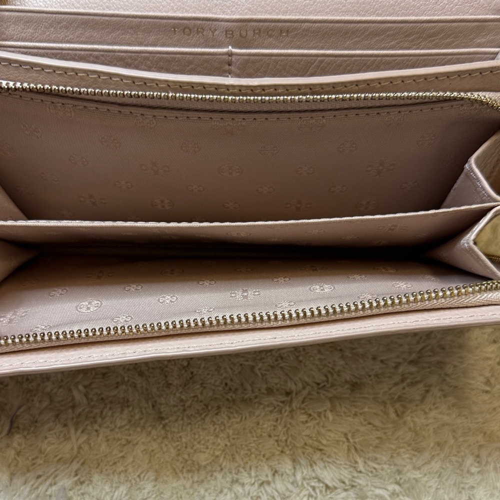Tory Burch Blush Pink Britten Duo Envelope Continental Wallet with Gold Logo - Picture 10 of 13